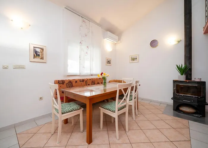 With Parking Space - 24105 Apartment Zadar