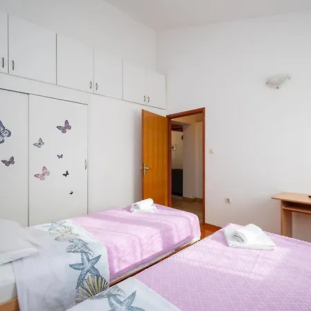 Apartment With A Parking Space - 24105 Zadar