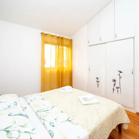 With A Parking Space - 24105 Apartment *
