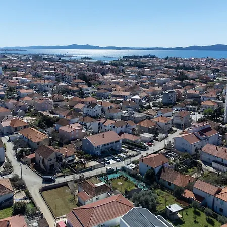 Apartment With A Parking Space - 24105 Zadar