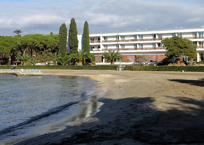 With Parking Space - 24105 Lejlighed *