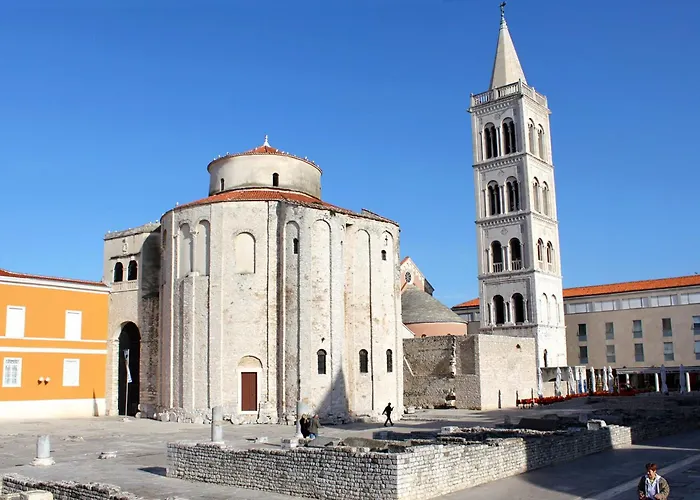 With Parking Space - 24105 Lejlighed *