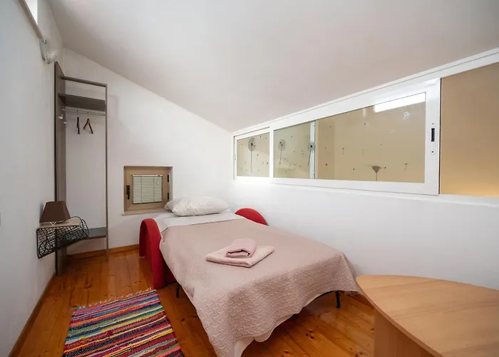 With Parking Space - 24105 扎达尔